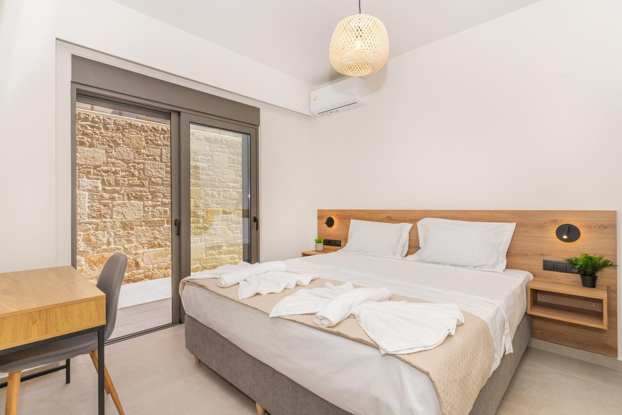 Dreta Suites Ханя Екстериор снимка